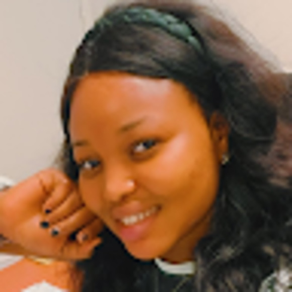 Meet your Posher, Yetunde - Picture 1 of 1